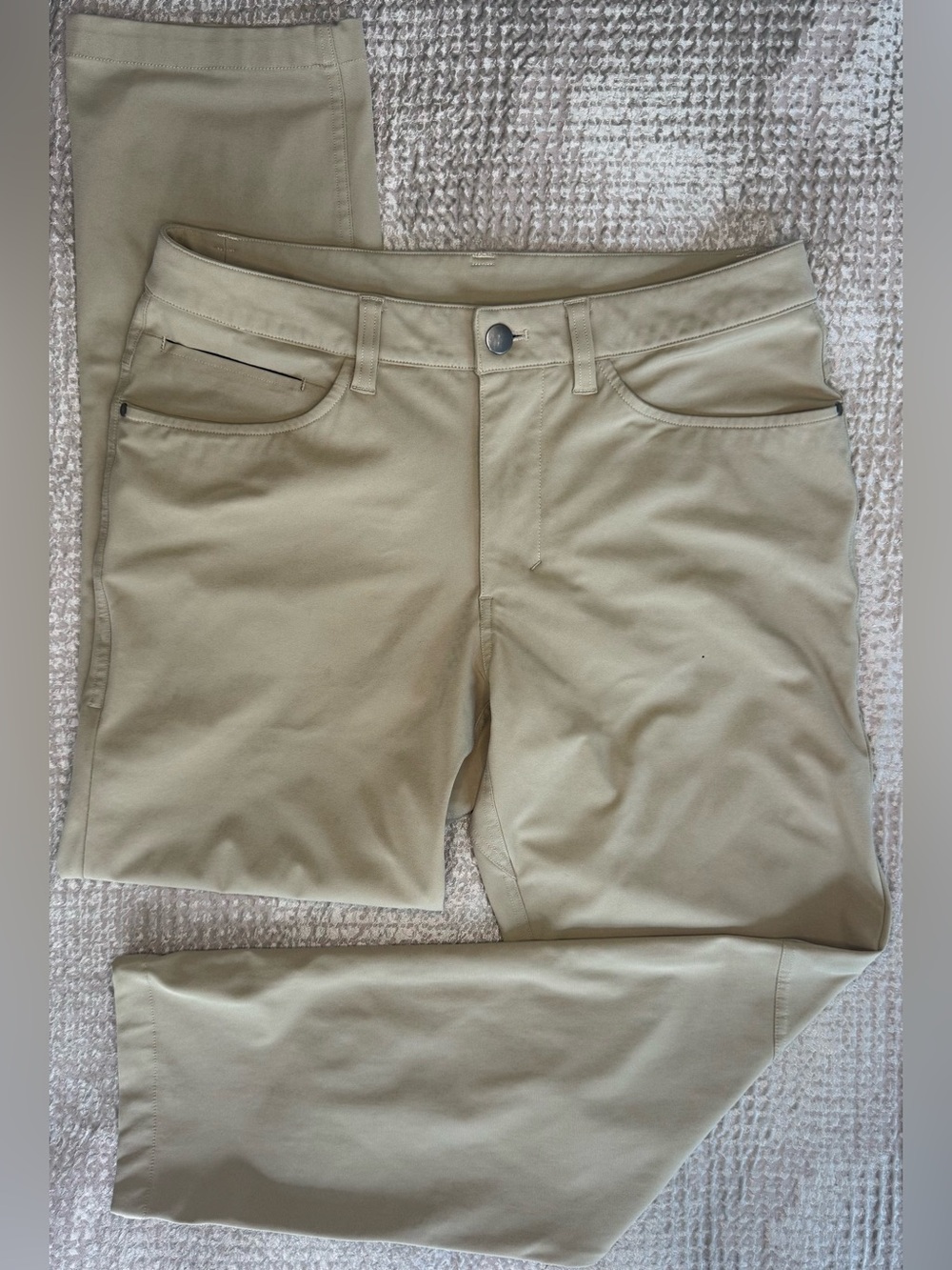 Lululemon ABC Pant Classic Warpstreme Khaki Beige Mens 30x28 Chino